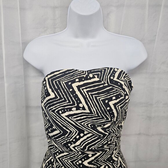 The Limited Black Cream Abstract Strapless Mini Dress Ruched Fit & Flare 2 - Picture 2 of 13
